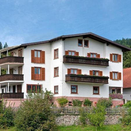 Schuetzenhof Aparthotel Sattendorf Bagian luar foto