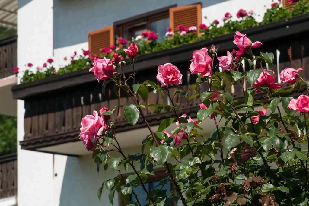 Schuetzenhof Aparthotel Sattendorf Bagian luar foto