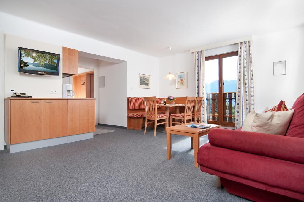 Schuetzenhof Aparthotel Sattendorf Bagian luar foto