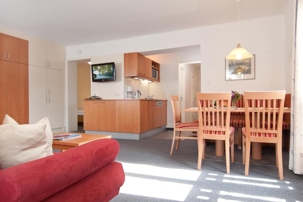 Schuetzenhof Aparthotel Sattendorf Ruang foto